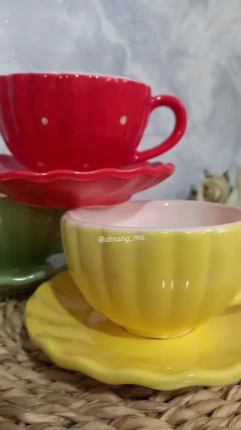 فنجون و نعلبکی سرامیکی تک رنگ دستساز آبرنگ ما