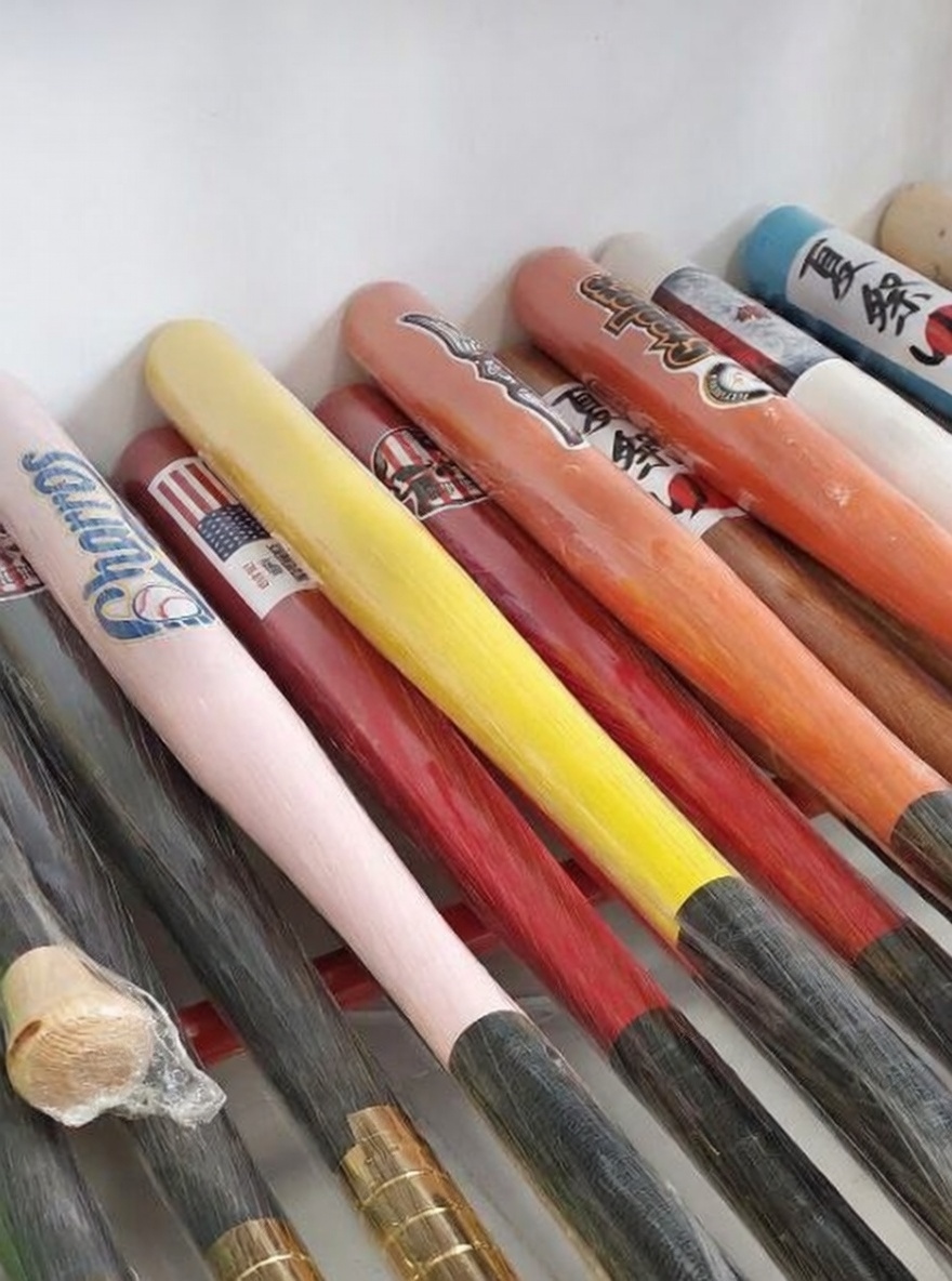 انواع چوب بیسبال 70 تا 68 سانتی - قدرت، استایل و تنوع رنگ در سایز ایده‌آل برای کنترل کامل