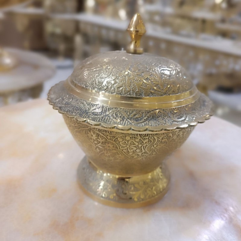 قندان دیاموندطرح طاووس لب ریز6 اینچ برنجی هندی