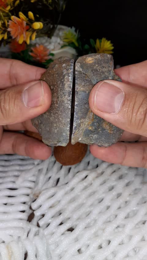 سنگ عقیق توپی رنگی طبیعی بسیار زیبا کلکسیونی