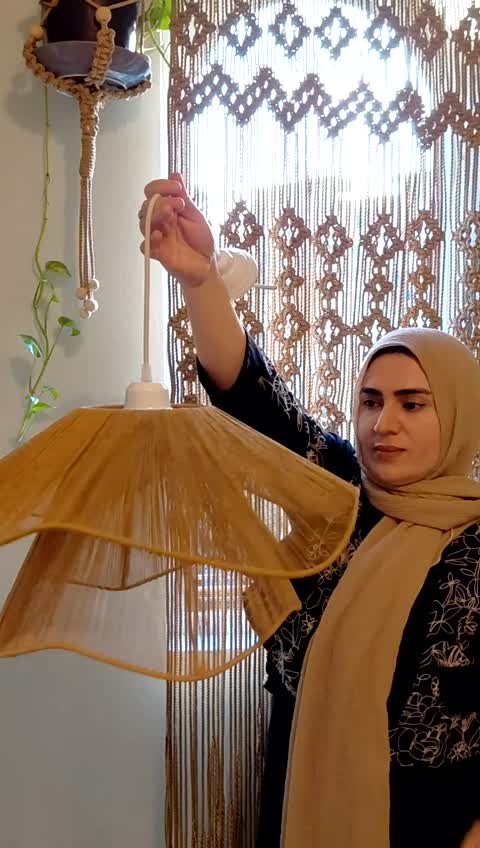 لوستر مکرومه بافی طرح لاله رنگ کنفی