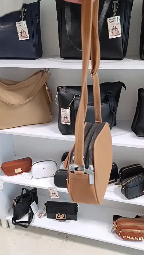 کیف پاسپورتی سه خانه دوشی 
