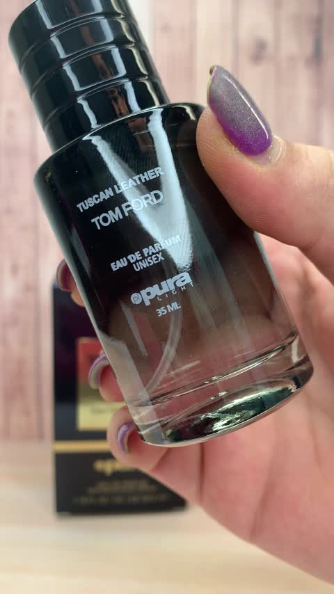 عطر پورا رایحه Fucking Fabulous Tomford حجم 35 میل
