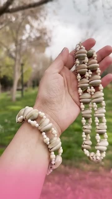 دستبند صدف سیپرا دو ردیفه بافته شده 