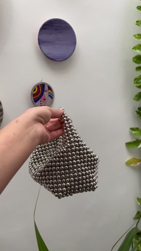 کیف مرواریدی خمره ای