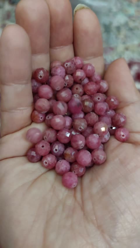 مهره سنگ یاقوت صورتی تراش جواهری آفریقایی سایز6سنگ اصل درجه یک گوی یاقوت سرخ