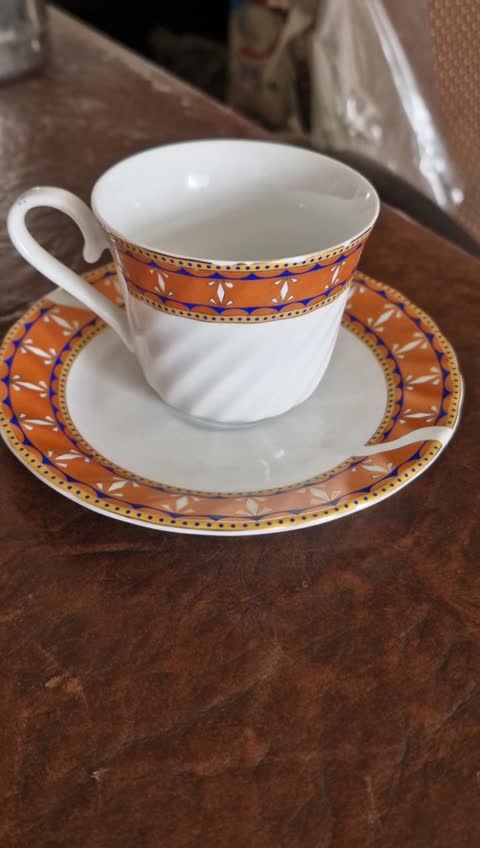 سرویس فنجان نعلبکی 12پارچه چینی بیتا