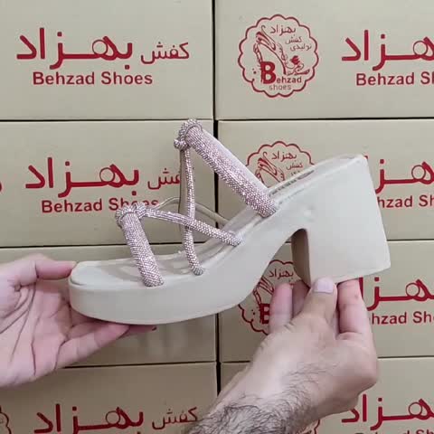 دمپایی رو فرشی مجلسی نگینی زنانه دخترانه سایز 37 تا 40 رنگ مسی زیره پیو پاشنه 8 سانتی رویه نگینی سبک راحتی