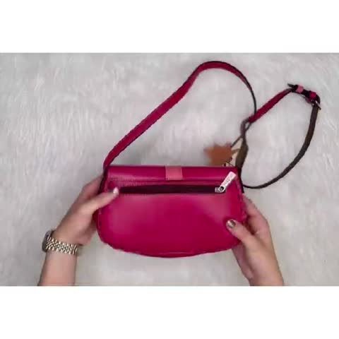 کیف دوشی  چرم طبیعی  قبل از ثبت حتما موجودی بگیرید 
