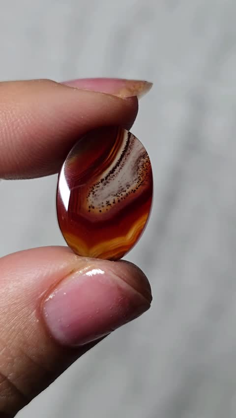 نگین عقیق سرخ خور طرح دار کد0166