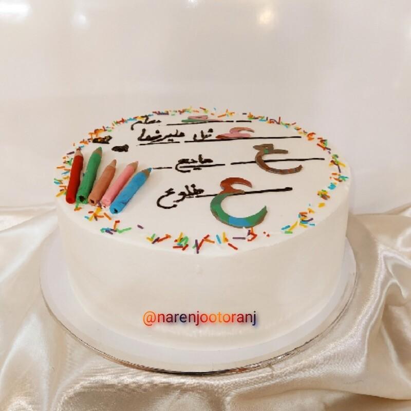 کیک الفبا  کیک شکلاتی با فیلینگ موز، ارسال به اصفهان به صورت پس کرایه 