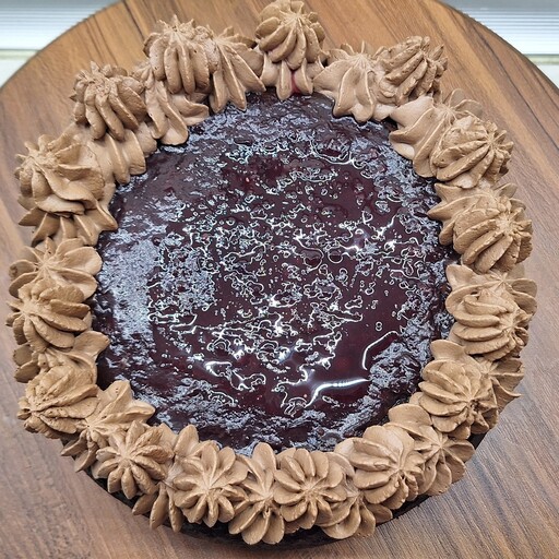 کیک بلک فارست،پخت روز و تازه،در برش های اسلایسی یا به صورت کامل