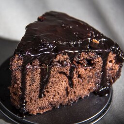 کیک خیس شکلاتی،کیک خنک،پخت روز،با تزئین شکلات