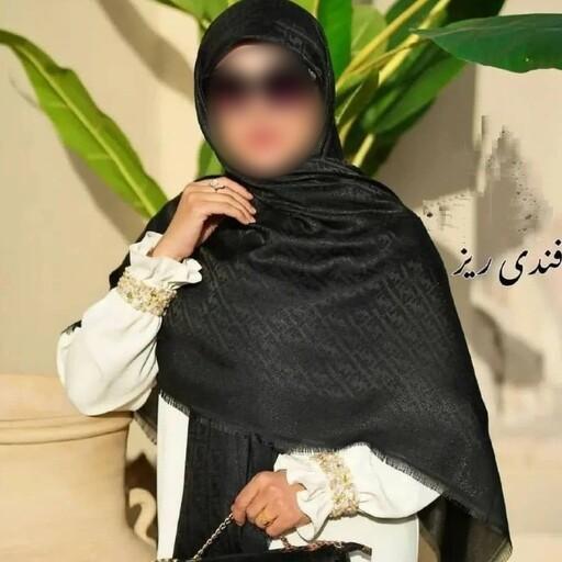 روسری مشکی نخ ژاکارد لمه دار قواره بزرگ  طرحهای متنوع دور ریش