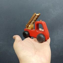 ماشین آتشنشان چوبی اسباب بازی