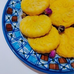 شیرینی های رژیمی و سنتی خونگی کلمپه های کرمانی با شیرین کنندگی عسل 