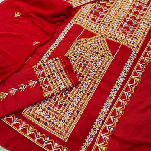 لباس بلوچی سنتی  سوزن دوزی