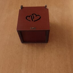 جعبه انگشتر مربع چوبی قلب هدیه کادویی گیفت 6در6 باکس طلا جواهرات زیورالات جا گوشواره گردنبند مشکی زرشکی