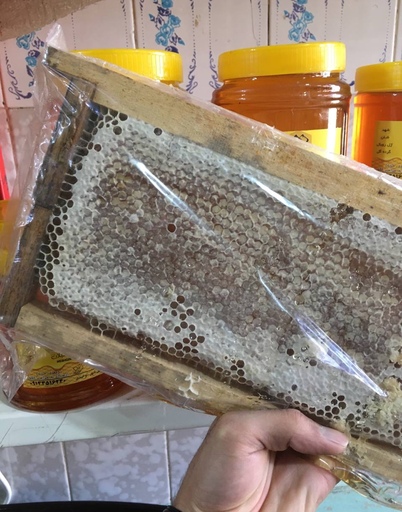 عسل طبیعی با موم  سبلان