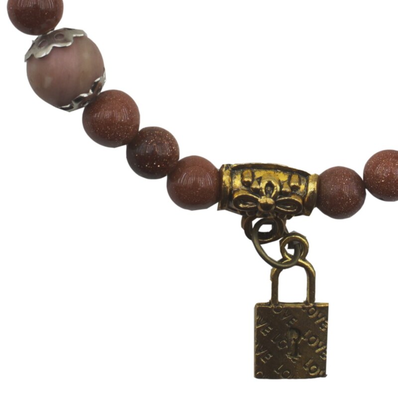 دستبند زنانه مهره ای زرشکی آویز فلزی قفل مدل شهره کد 0261