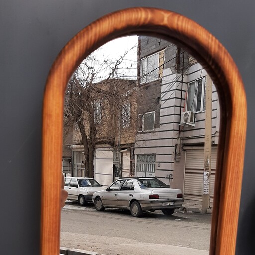 آینه گنبدی رومیزی با قاب چوبی در ابعاد 20در 30 سانت