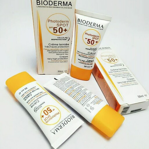 کرم ضدآفتاب بیودرما spf50 اصل بی رنگ ( مناسب انواع پوست ، محافظت کامل در برابر پرتو های مضر) مراقبت پوستی