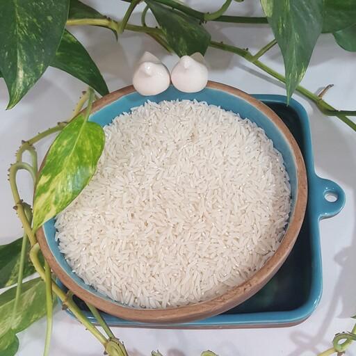 برنج هاشمی ممتاز ، پاک شده توسط دستگاه سورتینگ ، صد درصد خالص ،  محصول امسال  ، خوش طعم و خوش بو ، 10 کیلوگرم