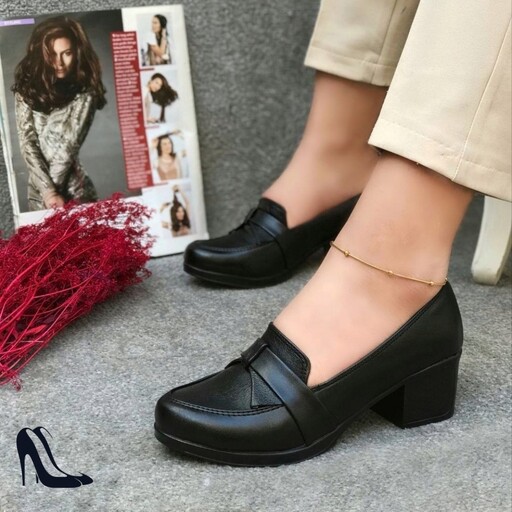 کفش اداری زنانه پاشنه دار ارسال رایگان سایزبندی 37 تا 40 رنگ مشکی مدل گلبرگ