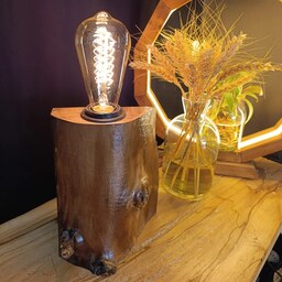 چراغ دکوراتیو روستیک با چوب گردو  و لامپ ادیسونی 40 وات 