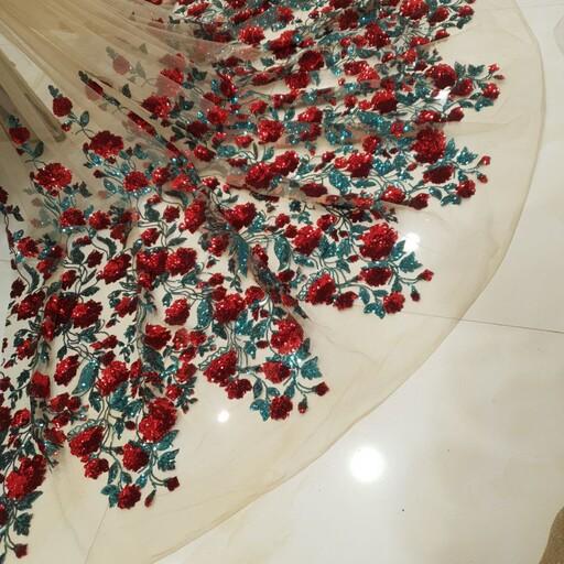 پارچه تور یک سر حاشیه پولک دوزی گل رز،لخت و لطیف ،عرض 140،فروش به صورت متری 