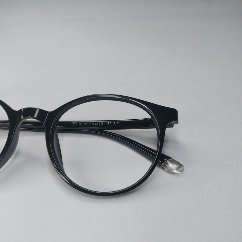 عینک محافظ چشم مدل بلوکات مخصوص کار با کامپیوتر و موبایل  ضد اشعه 