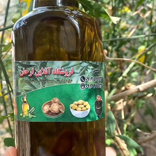 روغن زیتون اصل  پک 4لیتری تهیه شده از زیتون های سبز مانزال  وشنگی بابو وسبز خیلی عطر و طعم خوبی داره کافی یک بار امتحان 