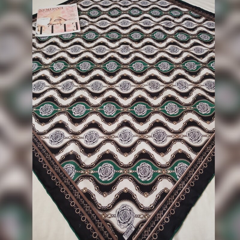 روسری نخی برند turkish قواره 120 دستدوز کد 4672