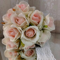 دسته گل عروس با گل رز مصنوعی زیبا  ویژه نامزدی و عقد و عروسی