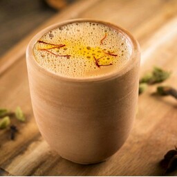 چای کرک زعفرانی 500گرم با طعم و مزه ملایم حاوی زعفران و هل و ادویه های گرم