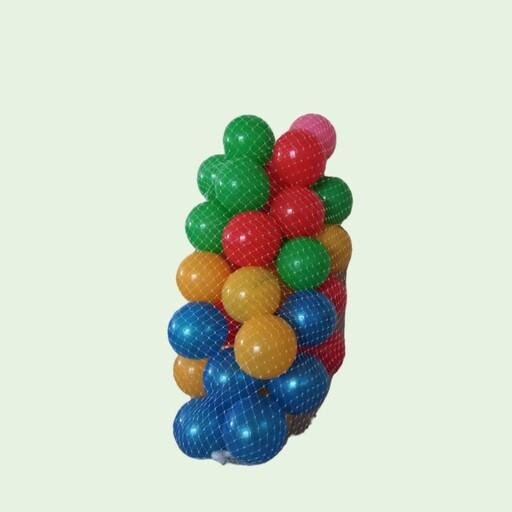 توپ پلاستیکی کوچک در رنگهای مختلف