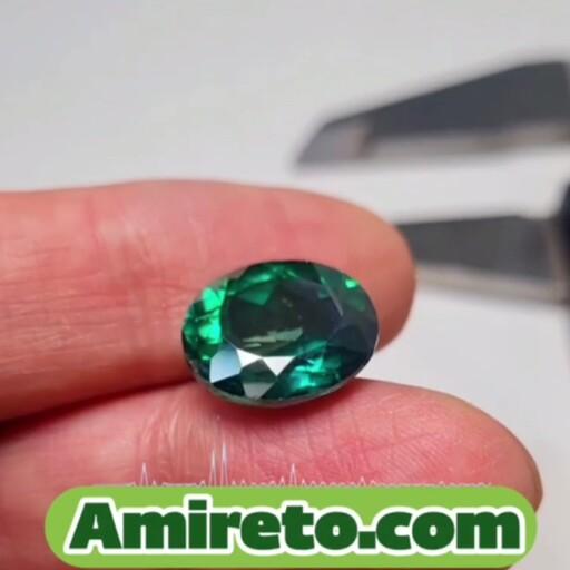 سنگ توپاز سبز طبیعی و معدنی فوق لعاده عالی به رنگ سبز جذاب کد20006