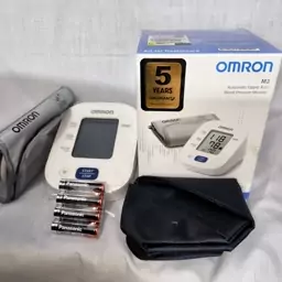 فشارسنج ددیجتالی ژاپنی امرن ام 2  (omron m2)