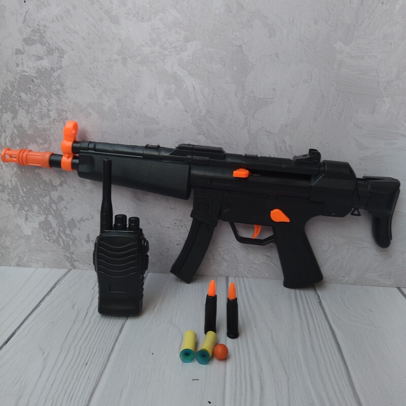 تفنگ اسباب بازی مدل mp5 همراه تجهیزات 