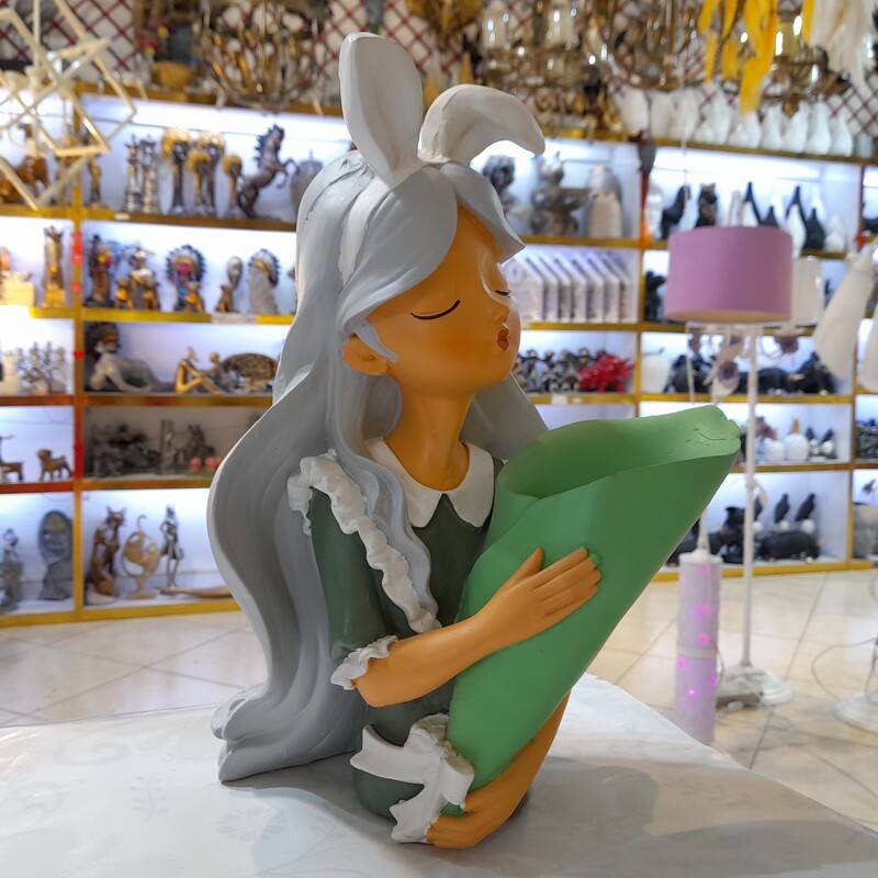 مجسمه دختر و گلدان ، مجسمه فانتزی طرح دختر پلی استری تل خرگوشی