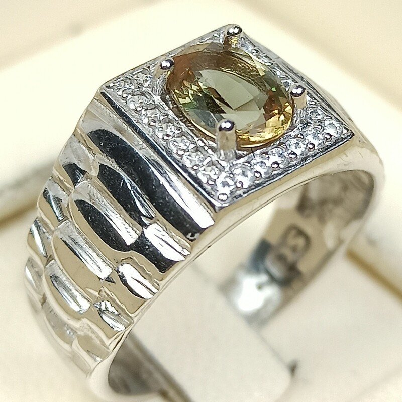 انگشتر نقره الکساندریت الماس تراش آبکاری رادیوم جواهری