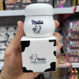 کرم شیر گاو Matia