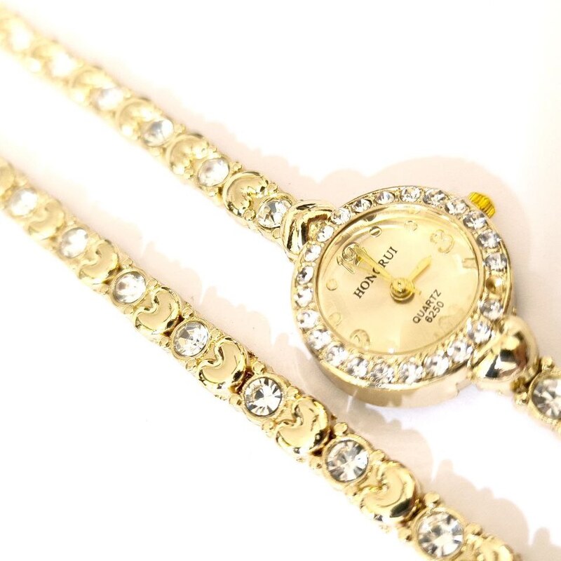 ست ساعت و دستبند زنانه رنگ طلایی نگین دار 