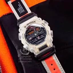 ساعت  مچی جی شاک نارنجی سفید CASIO G-Shock-GA-900TS مستر کوالیتی .تنظیم اتوماتیک با پایتخت کشورها. اتولایت اتوماتیک