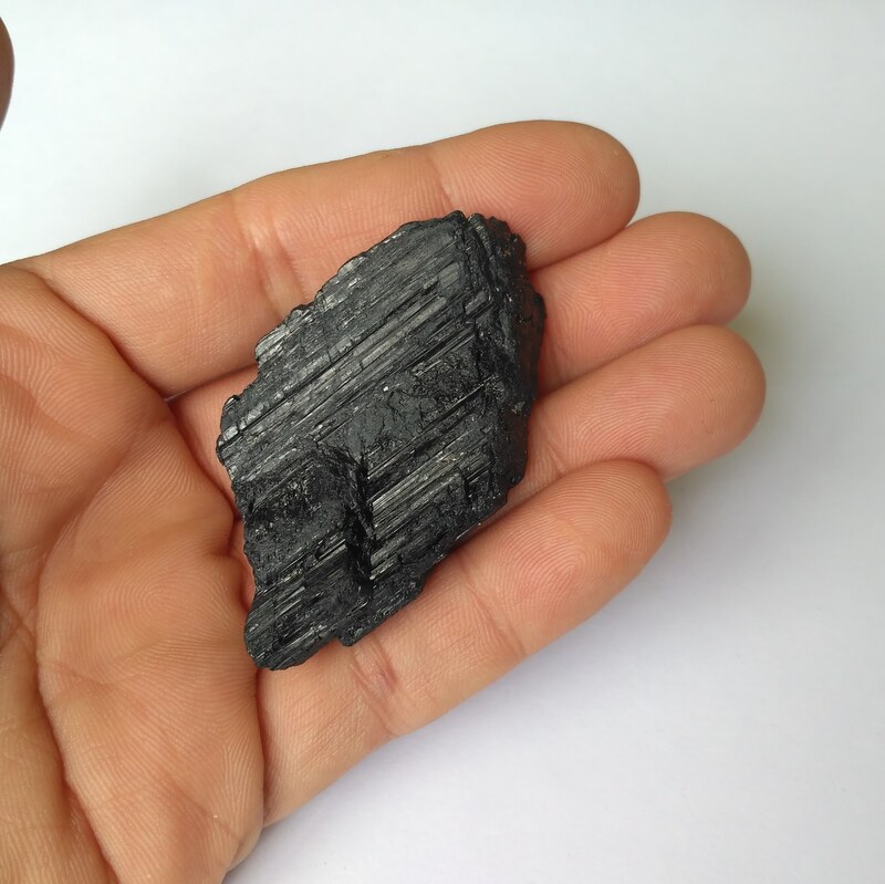 سنگ معدنی تورمالین سیاه 40 گرم   (کد1241)