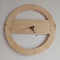 ساعت دیواری چوبی دایره ای از مجموعه محصولات چوبی هورتاش (پس کرایه)