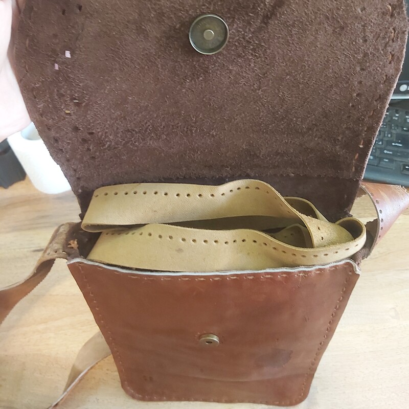 کیف چرمی شانه ای  دست ساز با چرم طبیعی بزی 