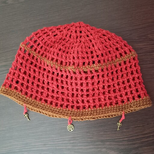 کلاه قلاب بافی توری (mesh) رنگ عنابی