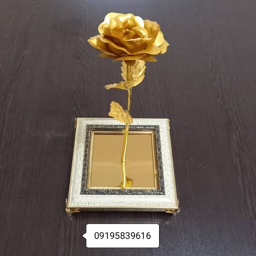 گل روکش طلا شناسنامه دار همراه با باکس رومیزی و حک اسم دلخواه 