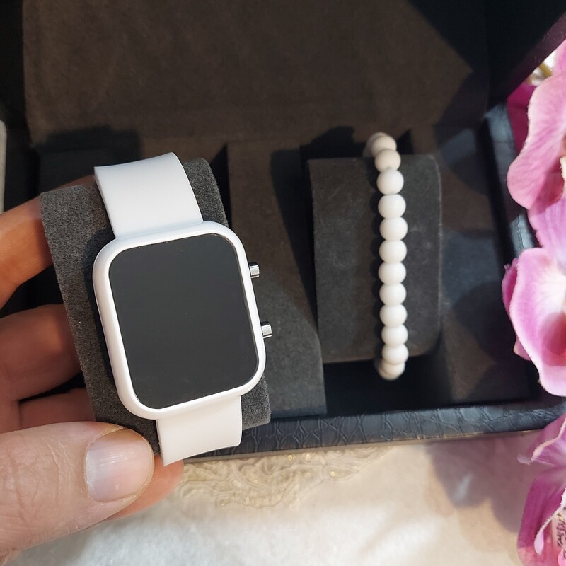 ساعت مچی دیجیتالی اسپرت زنانه مردانه همراه دستبند 